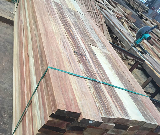 雨山芬兰松方木